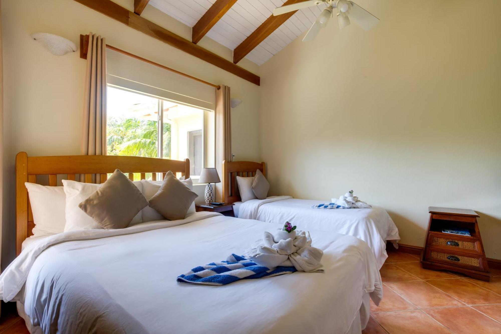 Laru Beya Resort Placencia Екстер'єр фото
