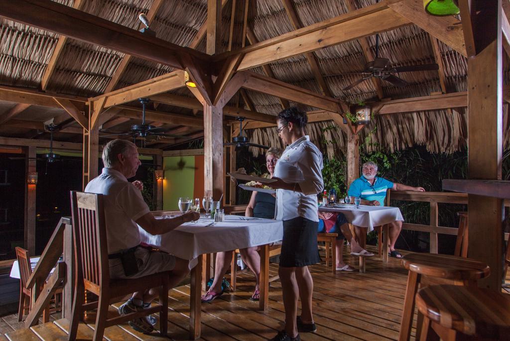 Laru Beya Resort Placencia Екстер'єр фото