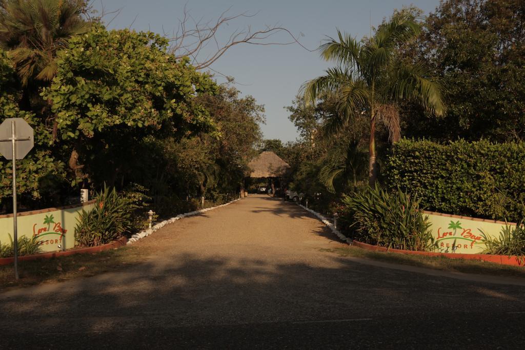 Laru Beya Resort Placencia Екстер'єр фото